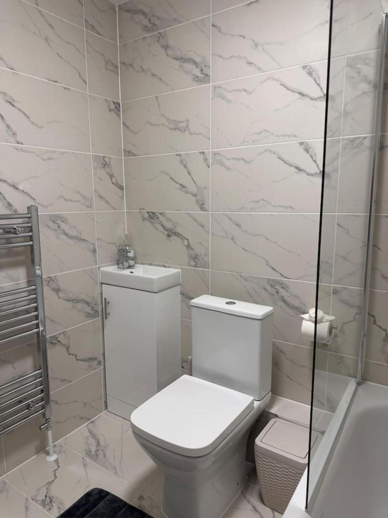 Modern Central London Room Zone1 Екстериор снимка